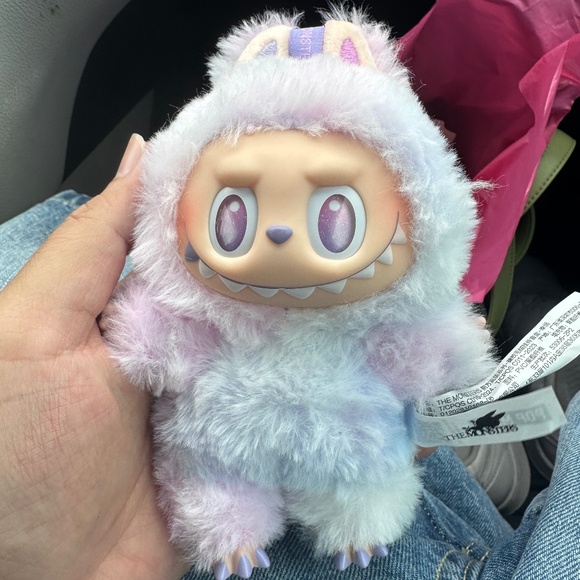Big Into Energy Luck Labubu